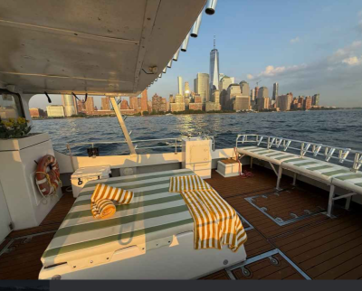 Yacht 140 cockpit